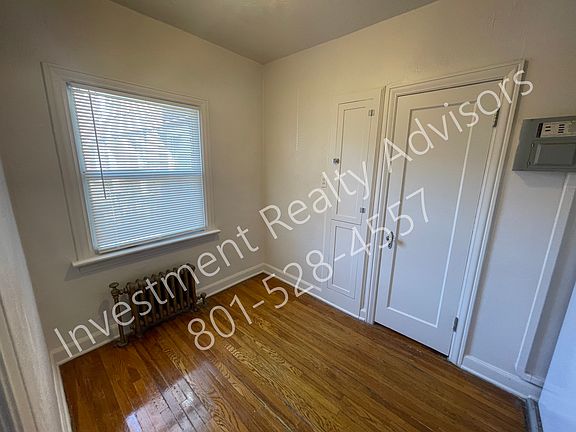 5th image of 141 E 1st Ave APT 201