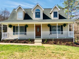 144 Log Cabin Rd, Elizabethton, TN 37643