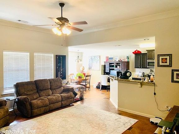3rd image of 3004 Chapman Ct