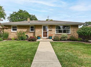 1208 Montclair Dr, Racine, WI 53402