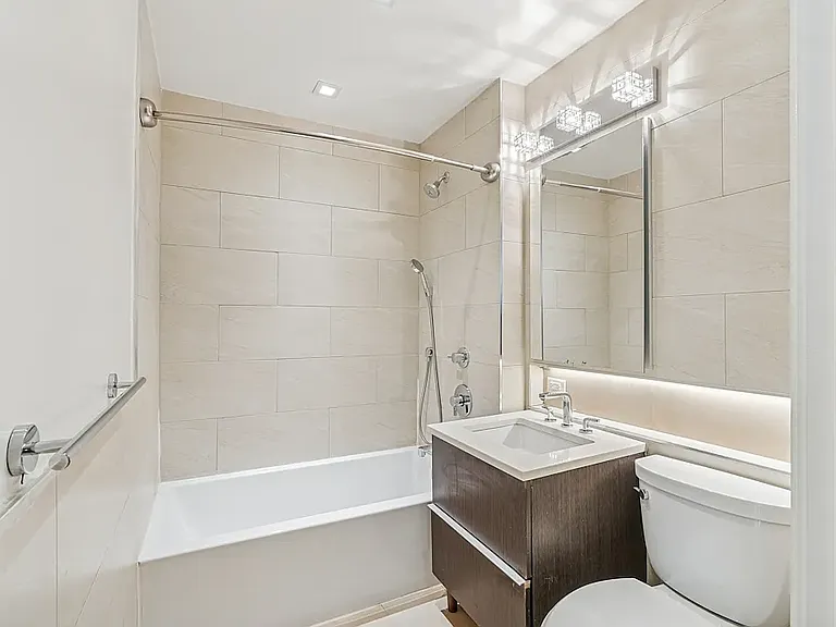 33 Caton Pl #3L — Photo 5