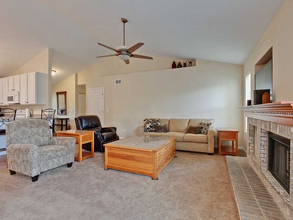 5th image of 2940 Geneva Ln