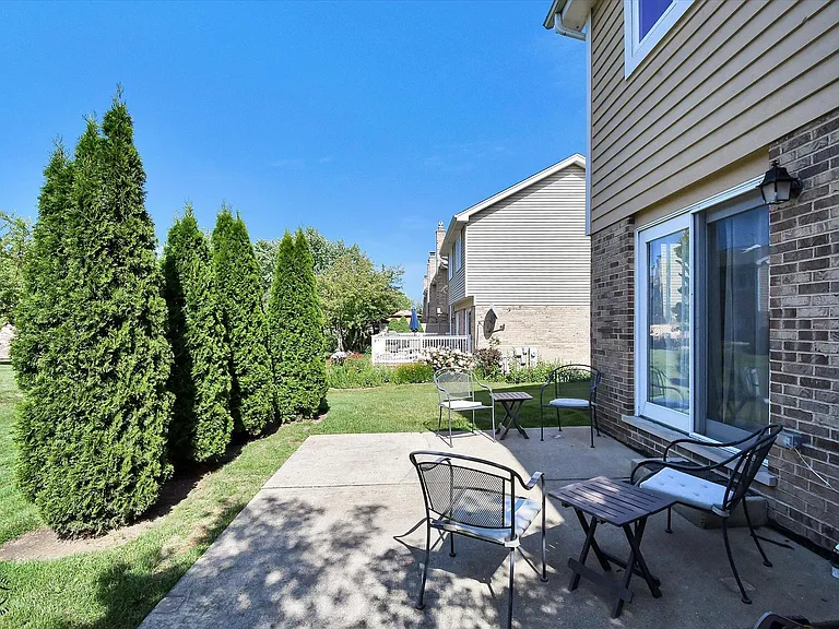 17323 Lakebrook Dr — Photo 26