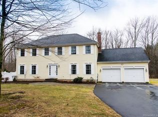 35 Winding Trl, Cheshire, CT 06410