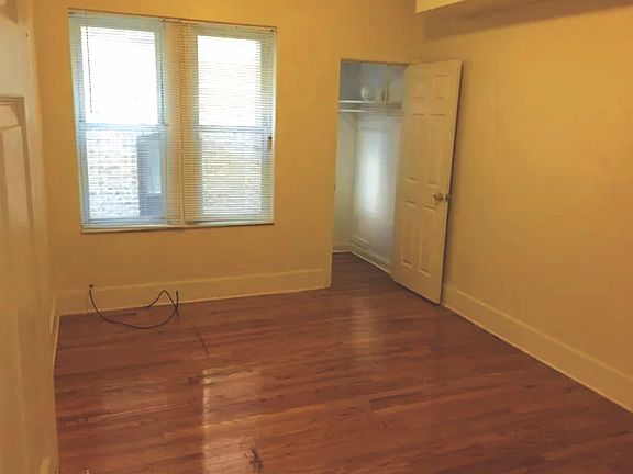 5th image of 6926 S Paxton Ave #1S