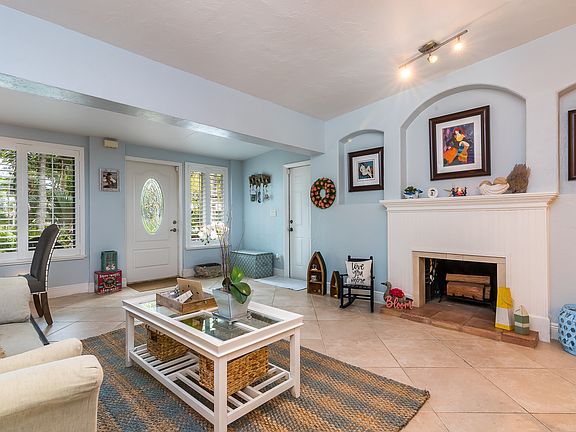 3rd image of 1809 SW 14th Ct