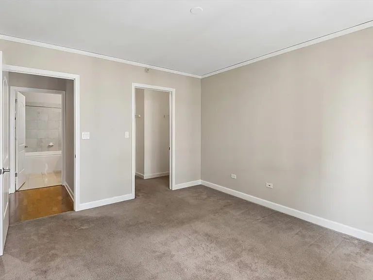 420 E Waterside Dr #807 — Photo 17
