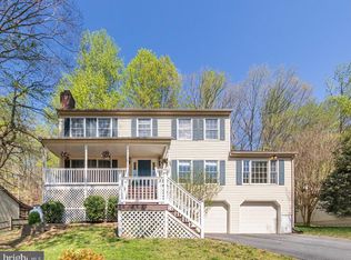 2445 Harpoon Dr, Stafford, VA 22554