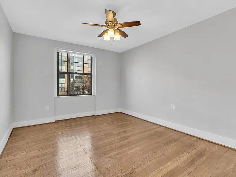 1440 Chapin St NW — Photo 18