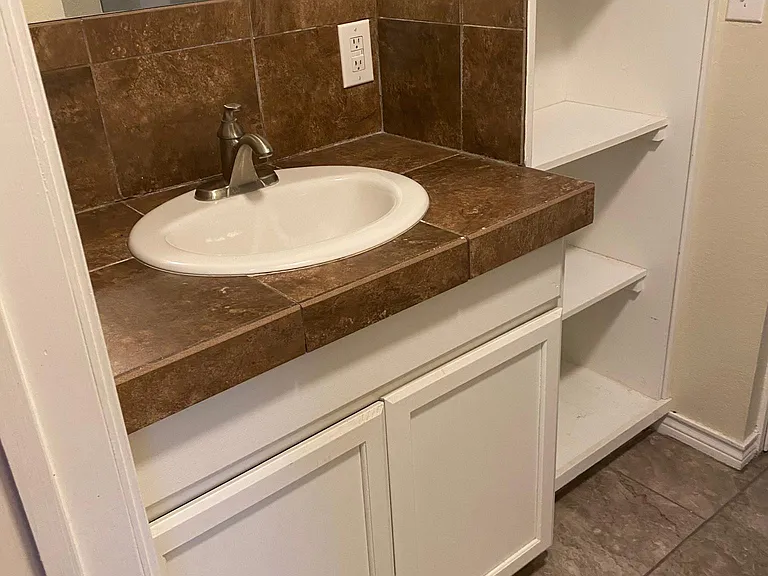 848 Upper Turtle Creek Rd #B — Photo 6