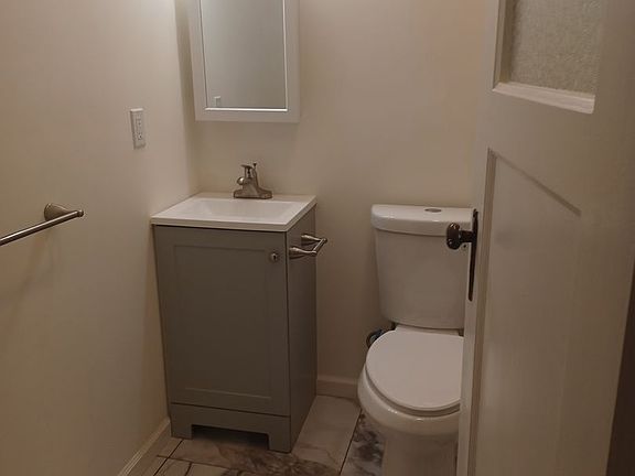2nd image of 536-560 Irving St #542