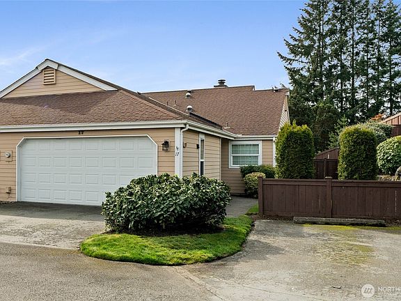 2nd image of 2536 N Narrows Drive #17