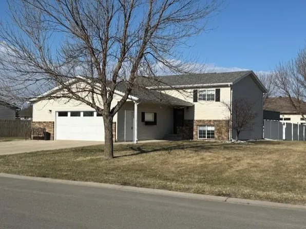 313 15th St N, Breckenridge, MN 56520