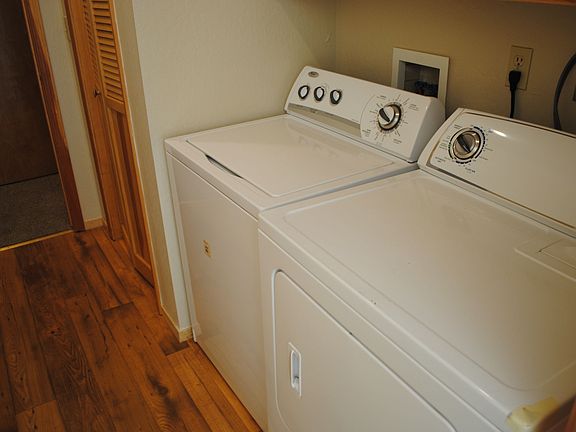 4th image of 10268 White Fir Rd