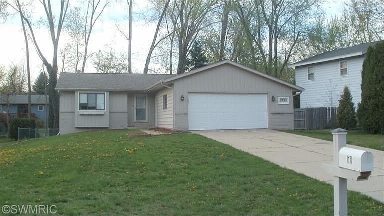 1st image of 1431 Andrew St SE