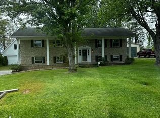 945 Robin Hood Dr NW, Cleveland, TN 37312