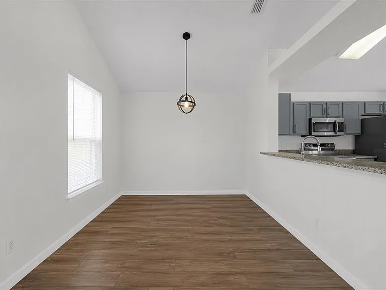 204 Gleneagles Dr — Photo 10