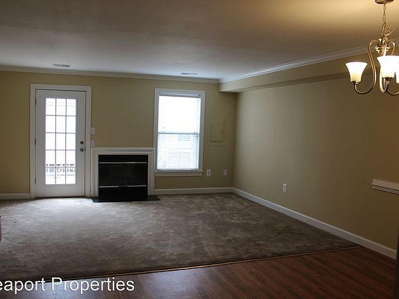 5th image of 806 N Fayette St #11210168