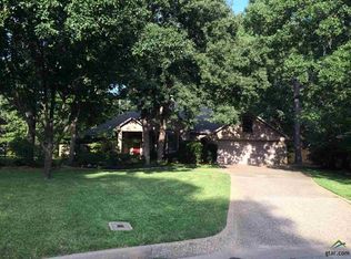 3316 Oak Knoll Dr, Tyler, TX 75707