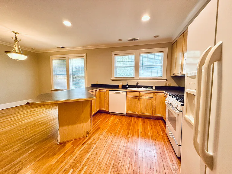 1400 Peabody Ave — Photo 36