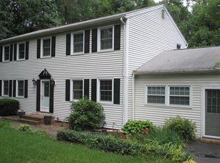 53 Brentwood Rd, Chelmsford, MA 01824