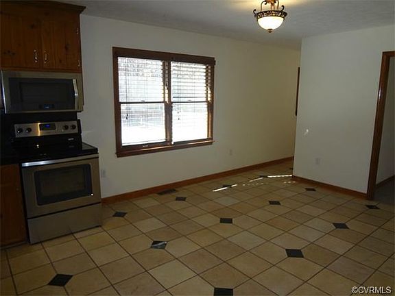 4th image of 6751 Salem Heights Dr