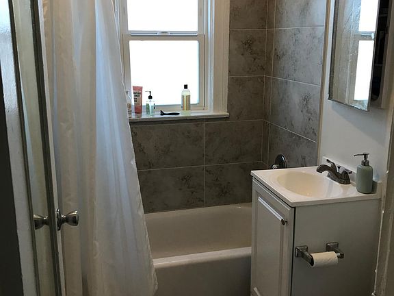 2nd image of 314 S Alexandria Ave