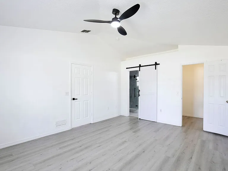 1687 Brewton Cir — Photo 12