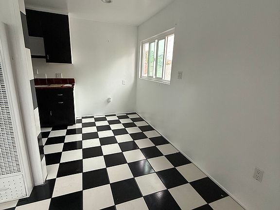 2nd image of 6920 Fishburn Ave #B