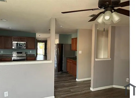 4613 Mountain Oak St — Photo 4