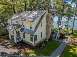 27 Lakeside Dr, Morganton, GA 30560