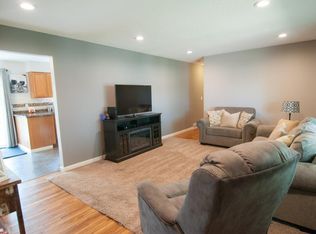 11833 3rd St NE, Blaine, MN 55434