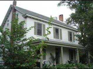 2450 Hillcrest Rd, Quakertown, PA 18951