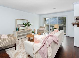 1006 Ocean Blvd, Saint Simons Island, GA 31522