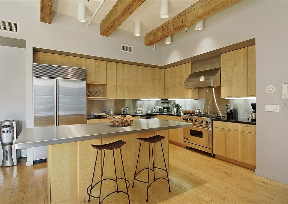 1st image of 532-540 W 22nd St APT 2A