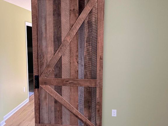 4th image of 3247 Truitt Path Ln