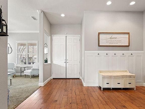 5th image of 1516 Woodhaven Cir