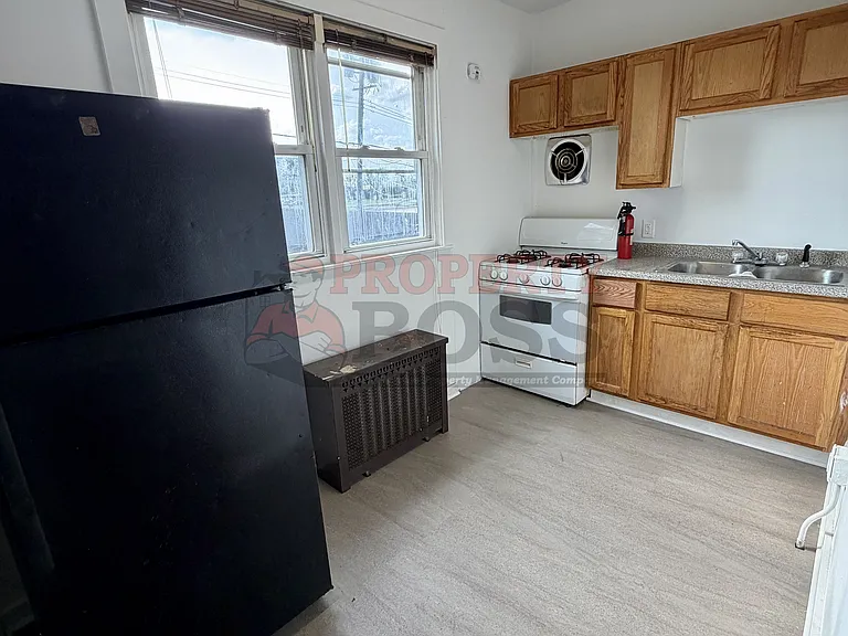 1412 Connecticut St #4 — Photo 3