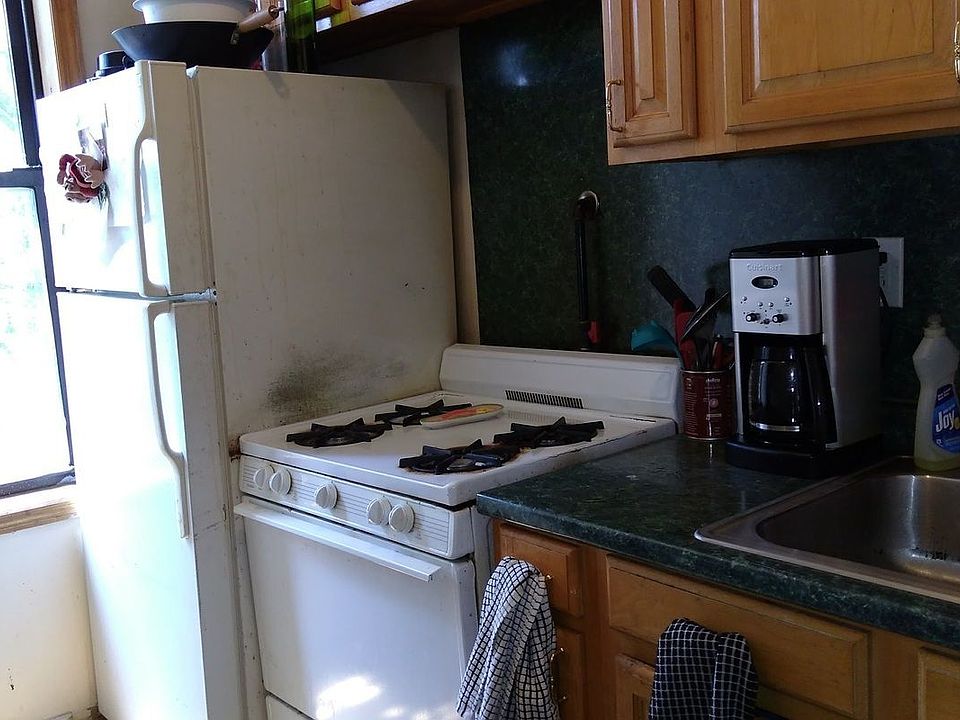 1st image of 336 21st St APT 2R