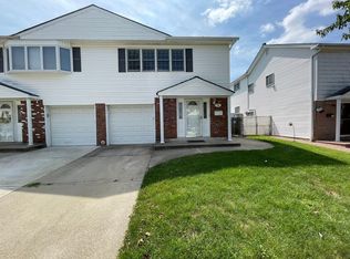 73 Middle Loop Rd #2, Staten Island, NY 10308