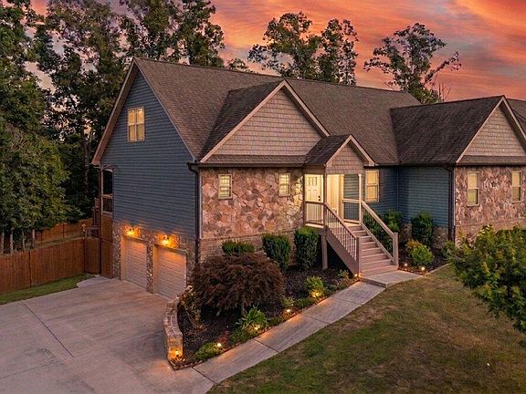 3rd image of 133 Briar Meadow Trl SE #5