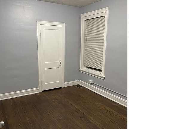 4th image of 6515 S Maplewood Ave #1