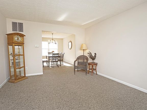 5th image of 2209 Woodacre Dr