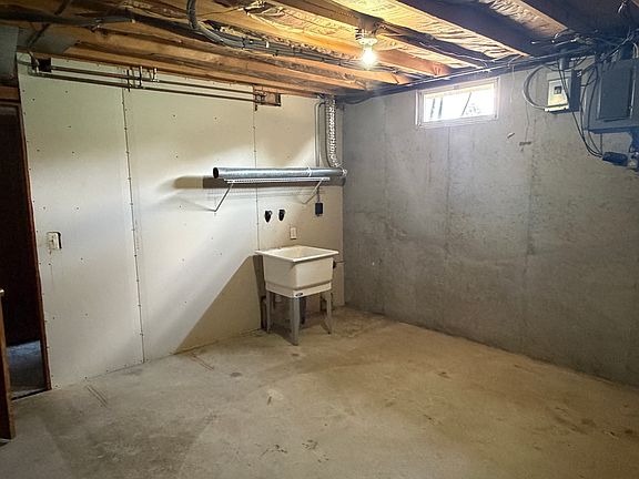 2nd image of 4643 Billmar St SW