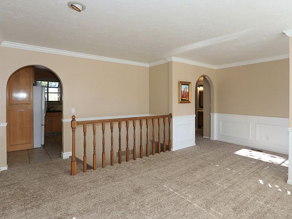 3rd image of 2424 W Harvest Ln
