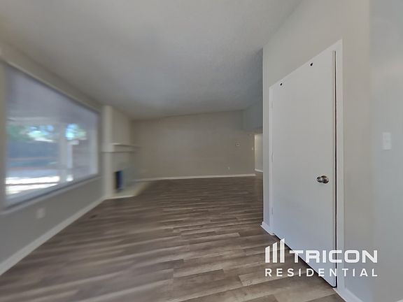 4th image of 827 Glen Martin Dr