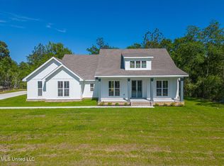 37 Stone Forest Trl, McHenry, MS 39561