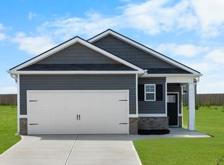 45 McGilvery Dr, Byhalia, MS 38611