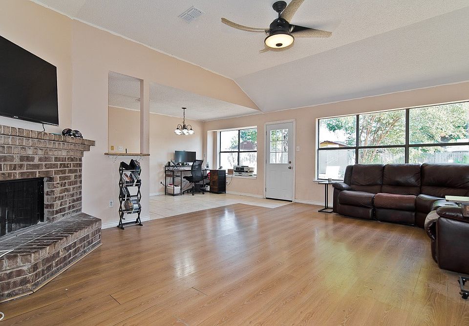 1st image of 6545 Meadowlark Ln E
