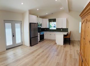 20324 W Clark St, Woodland Hills, CA 91367